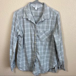 Old Navy Grey Plaid Long Sleeve Button Up